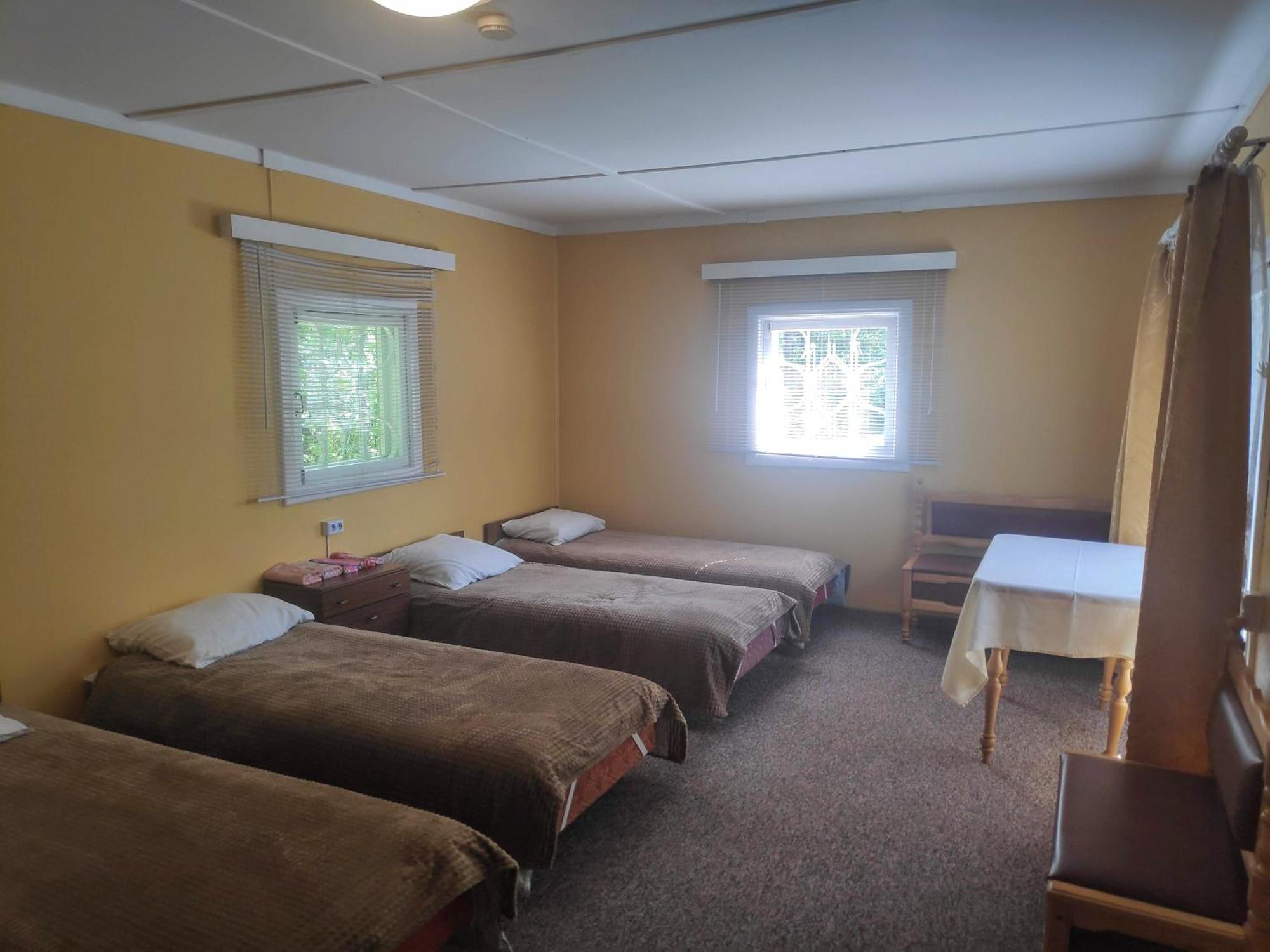 White House Puhkemaja Hostel Uulu Kültér fotó